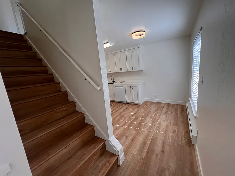 1249 W Washington Ave #1 — Photo 8