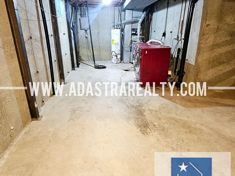 11807 Caenen St — Photo 32
