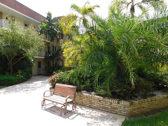 3rd image of 5540 Tamberlane Circle #317