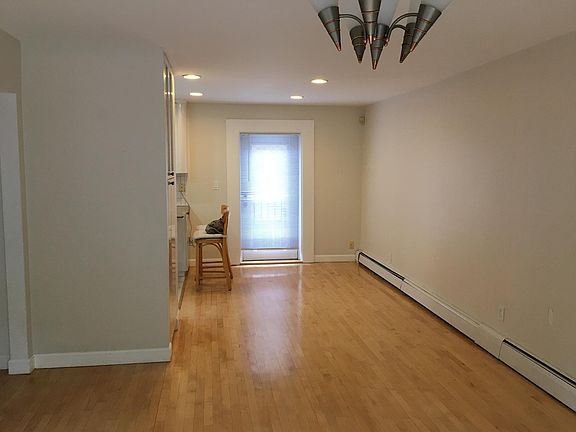 3rd image of 6242 71st St #2