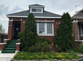 9937 S Carpenter St, Chicago, IL 60643
