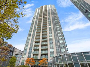 16 Harrison Garden Blvd #1011, Toronto, ON M2N 7J6