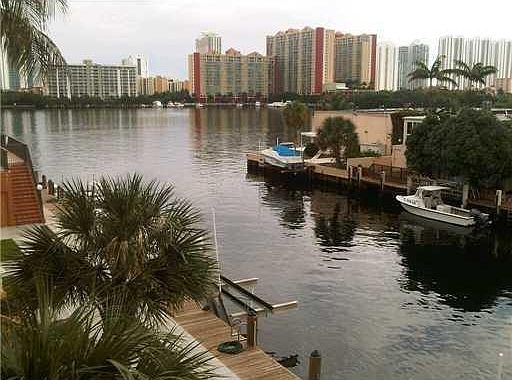 3rd image of 4000 NE 168th St APT 101