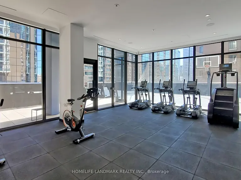 20 Edward St #1419 — Photo 25