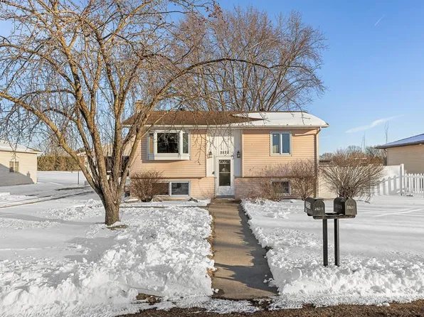 2520 Island Park ROAD, La Crosse, WI 54603