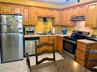 294 Fleming Rd, Charleston, SC 29412