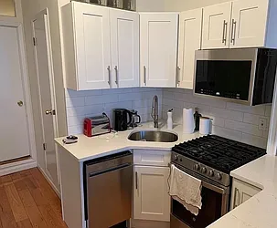 Rented by City Connections Realty