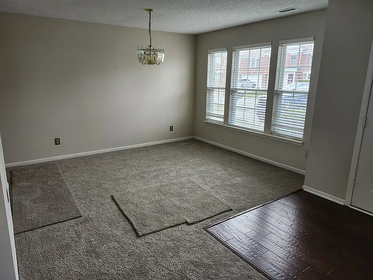 5805 Amber Ln — Photo 6