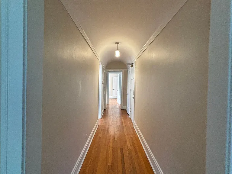 910 Judson — Photo 10