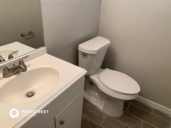 5th image of 5313 Lily St