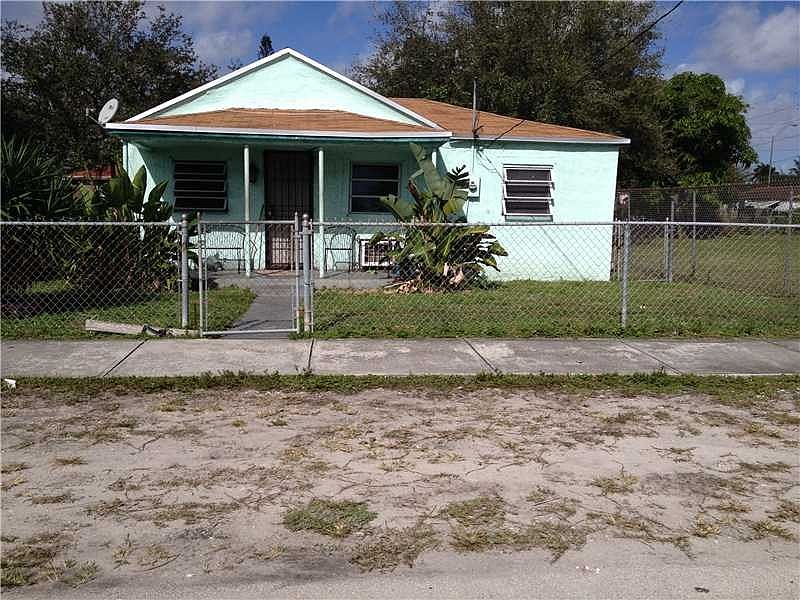 1st image of 1731 NW 93rd Ter