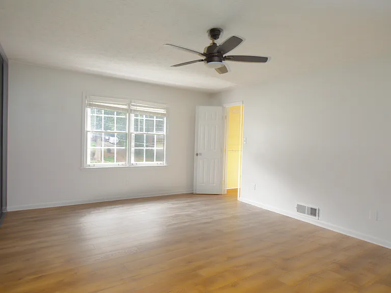 48 Stone Valley Dr SW — Photo 13