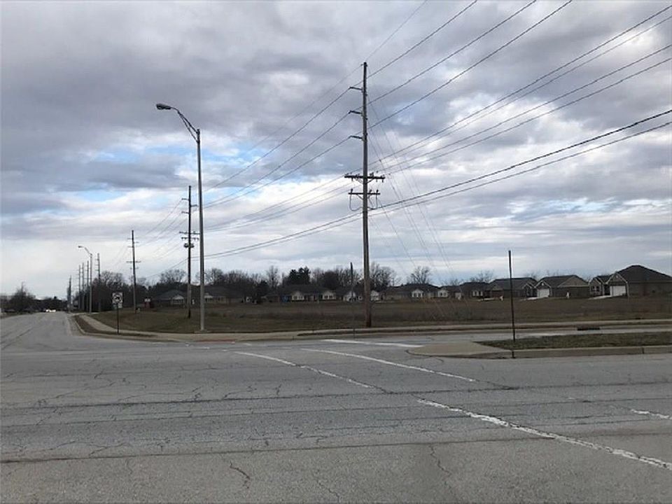 1st image of 1510 E McKay Rd