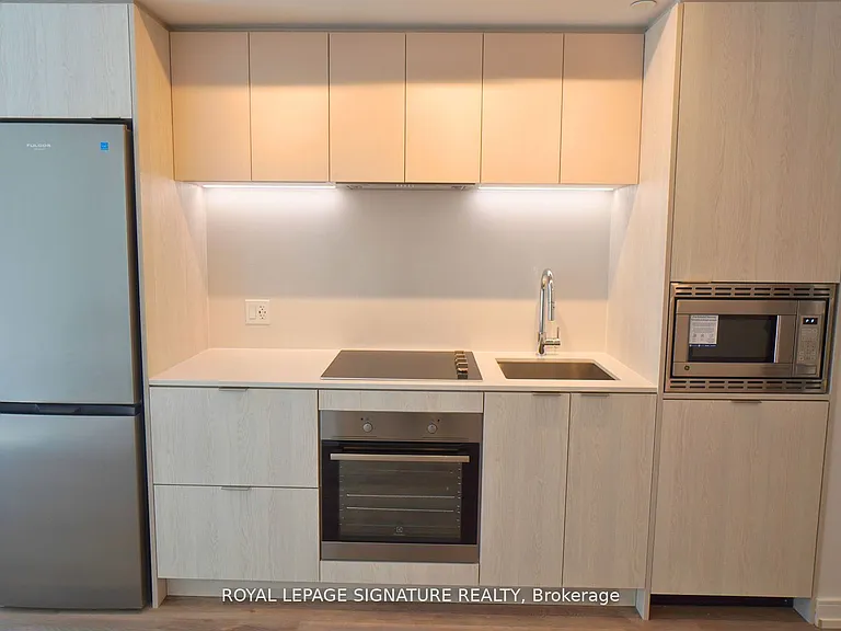 1 Jarvis St #310 — Photo 9