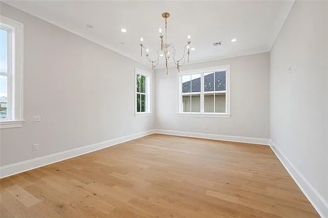325 Focis St — Photo 10