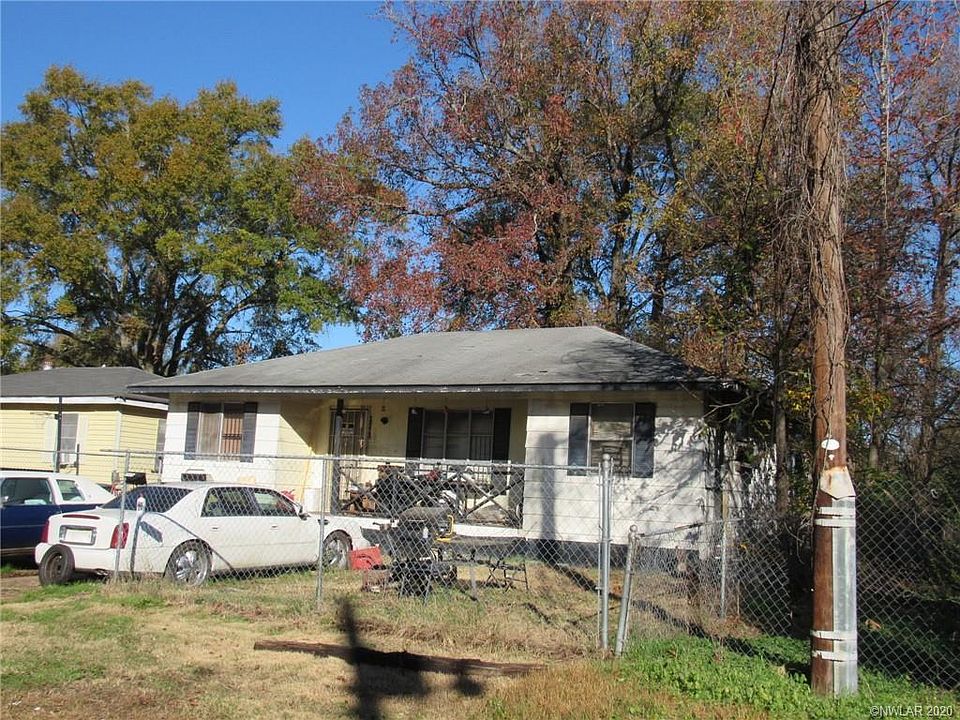 2nd image of 3926 Adrian St