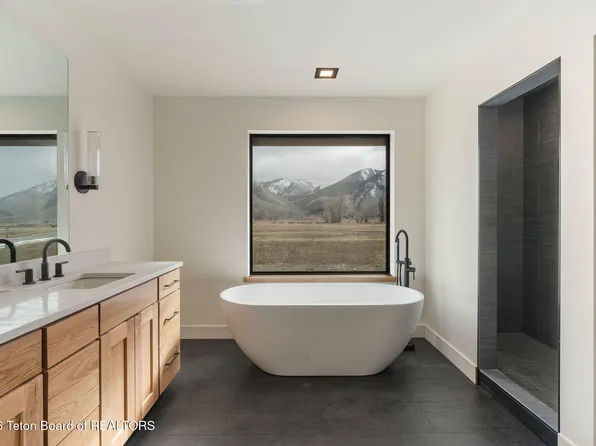 2055 Log Cabin Club Rd, Jackson, WY 83001