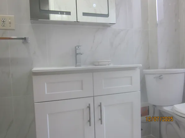 405 South 5th Street image 8 of 11