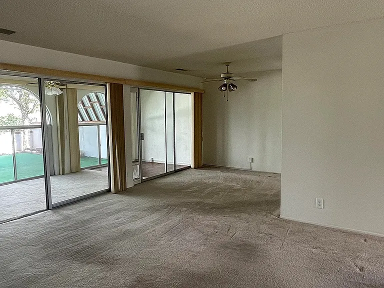 708 Western Dr — Photo 12