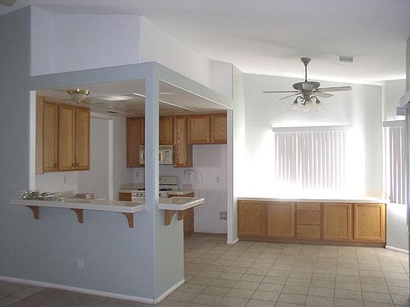 2nd image of 30625 Avenida Del Yermo