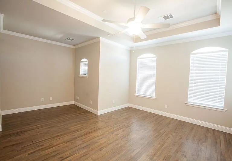 8586 Church St — Photo 10