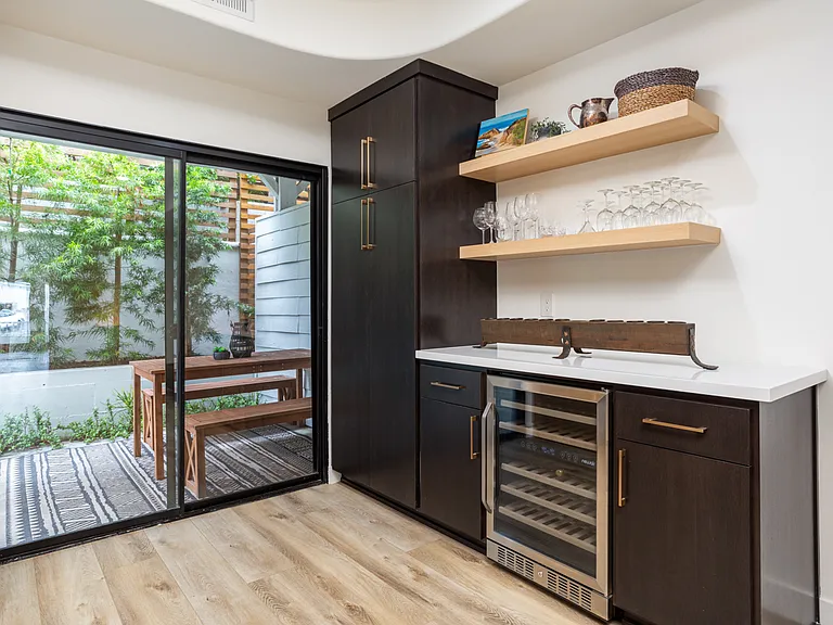 162 Avenida Florencia #2 — Photo 4