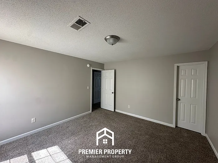 10088 Chariden Dr — Photo 15