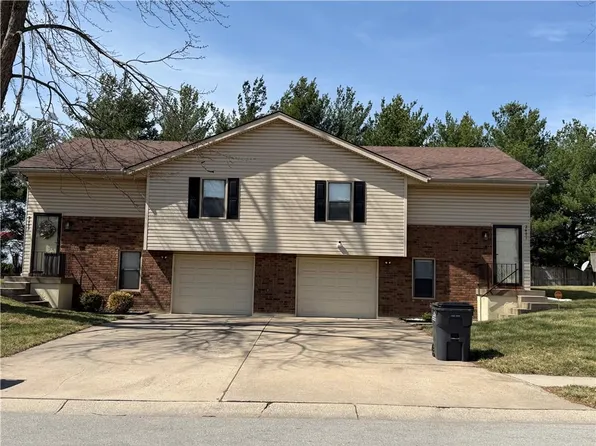 2401 & 2403 SW 6th St, Blue Springs, MO 64014