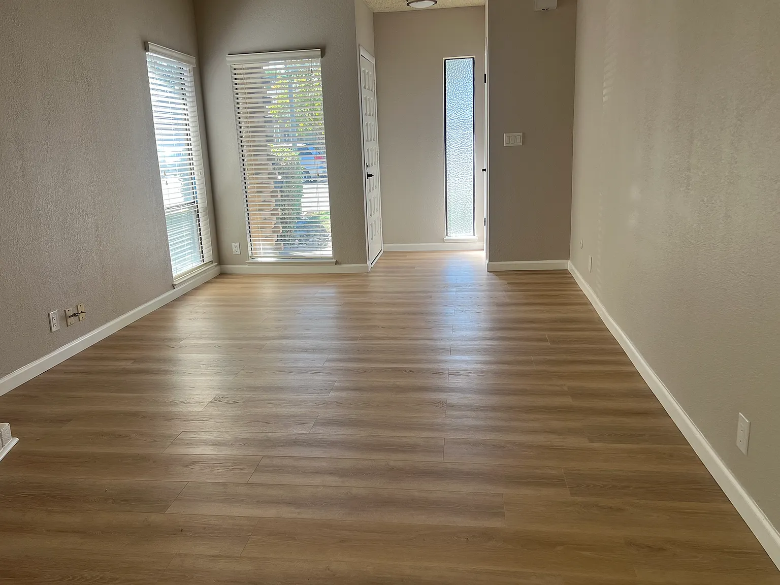 2 bed, 1100 sqft, $2,495 — Photo 2