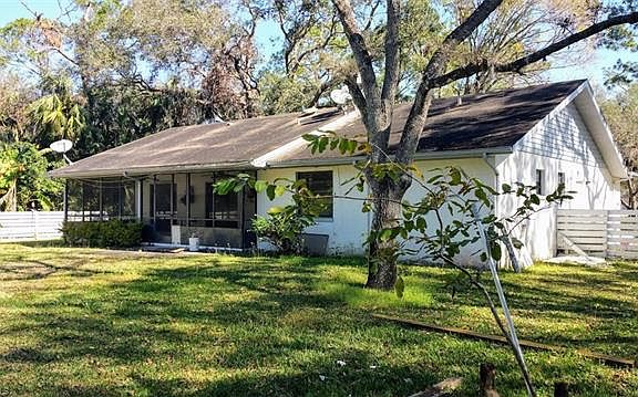 3rd image of 1152 Wood Dr