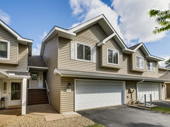 271 96th Ln NE, Blaine, MN 55434
