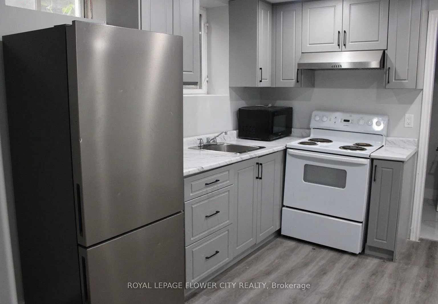 4 bed, $3,199 — Photo 3