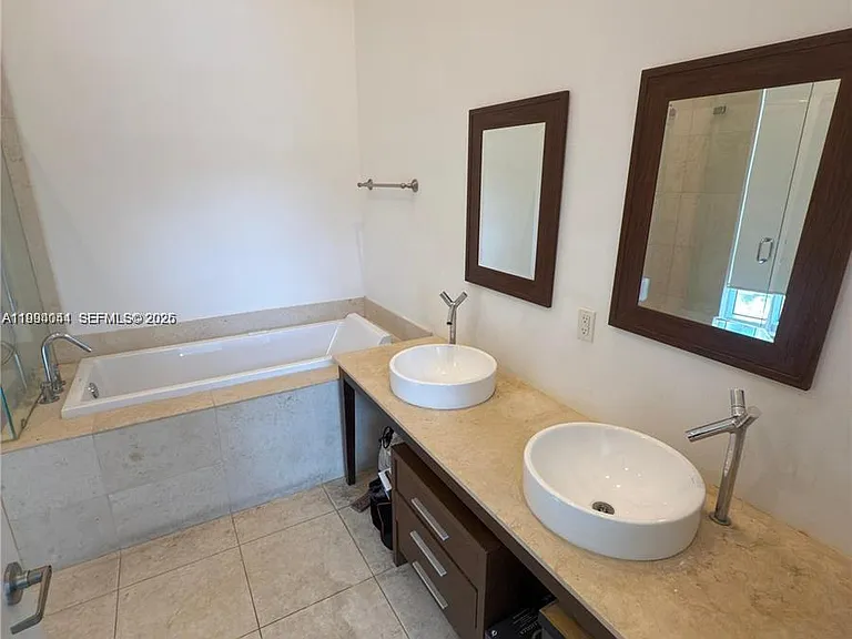 475 Brickell Ave #2813 — Photo 6