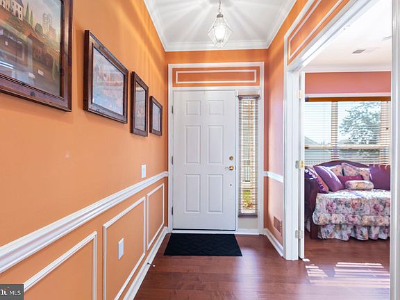 5th image of 50 Harborton Ln