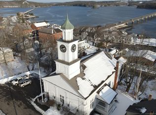 25 Fort Hill St, Wiscasset, ME 04578