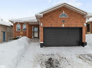 21 Ruffet Dr, Barrie, ON L4N0P1