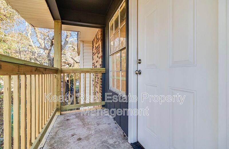 1st image of 107 Meudon St #D
