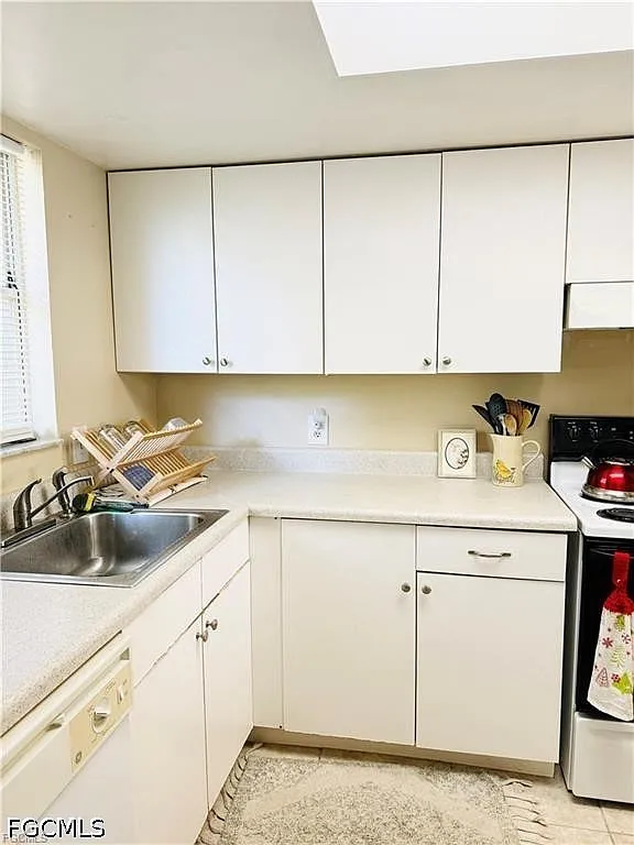 2 bed, 3.0 bath, 1024 sqft, $1,500 — Photo 4