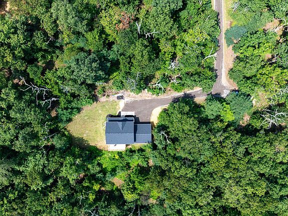 4th image of 254 Falcon View Dr