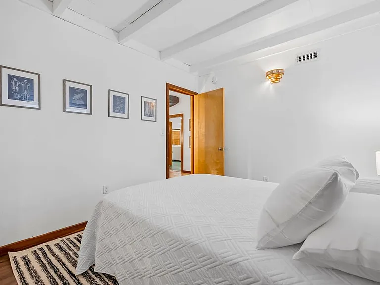 485 N Shore Dr — Photo 15