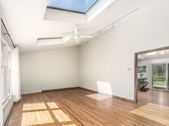 5th image of 21 Sammys Beach Rd