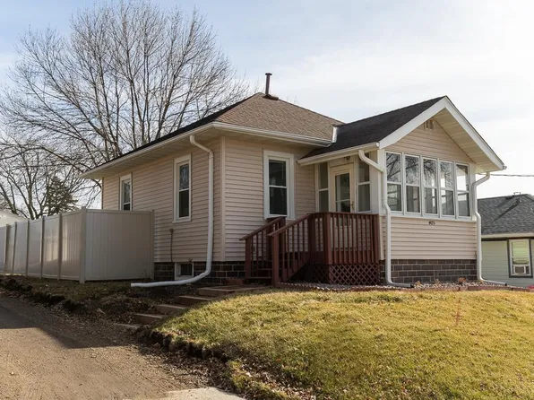 405 3rd St NE, Montgomery, MN 56069