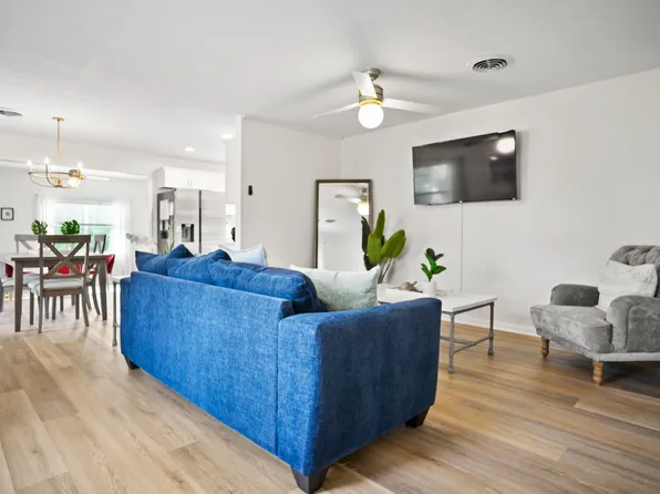 4487 Lime St, Marianna, FL 32446