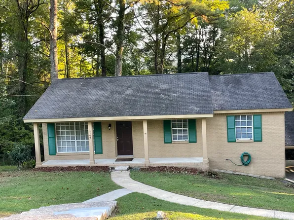 1147 Meadow Dr, Gardendale, AL 35071