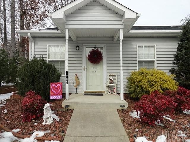 1st image of 1205 Camelot Ct NE