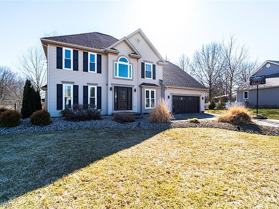 2nd image of 195 Willowbend Dr