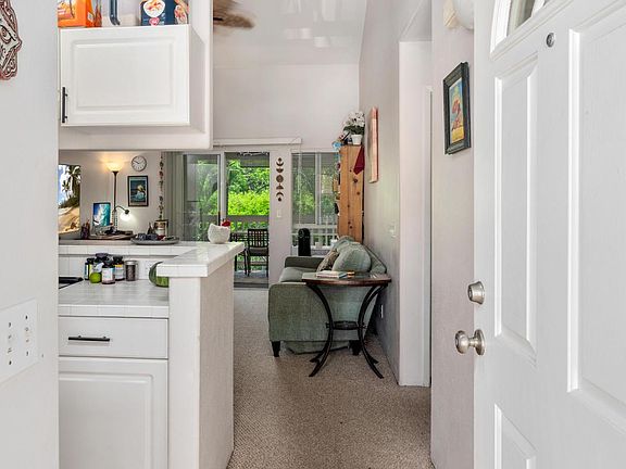 2nd image of 75-6081 Alii Dr APT T204
