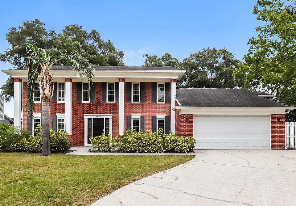2430 Arborwood Dr