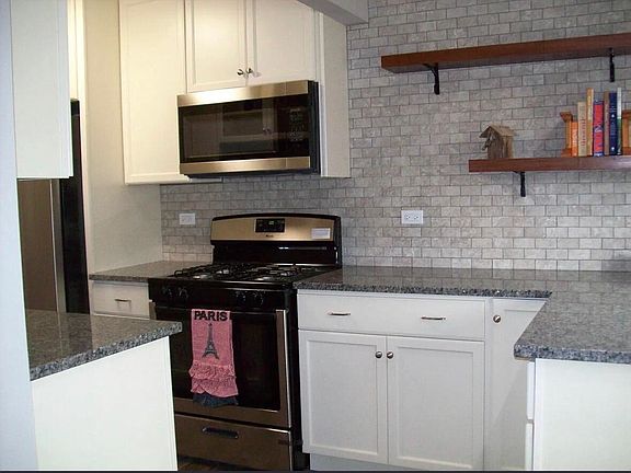 4th image of 524 Yosemite Ct