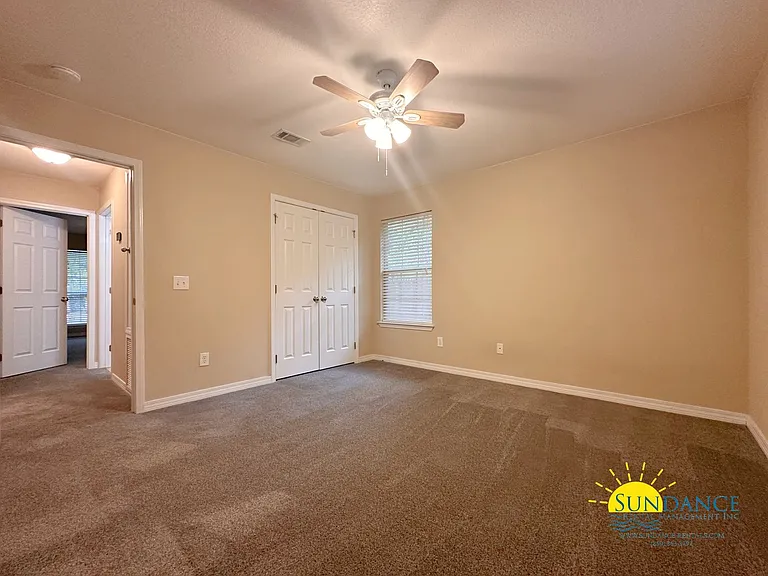 8484 Randall Dr — Photo 16